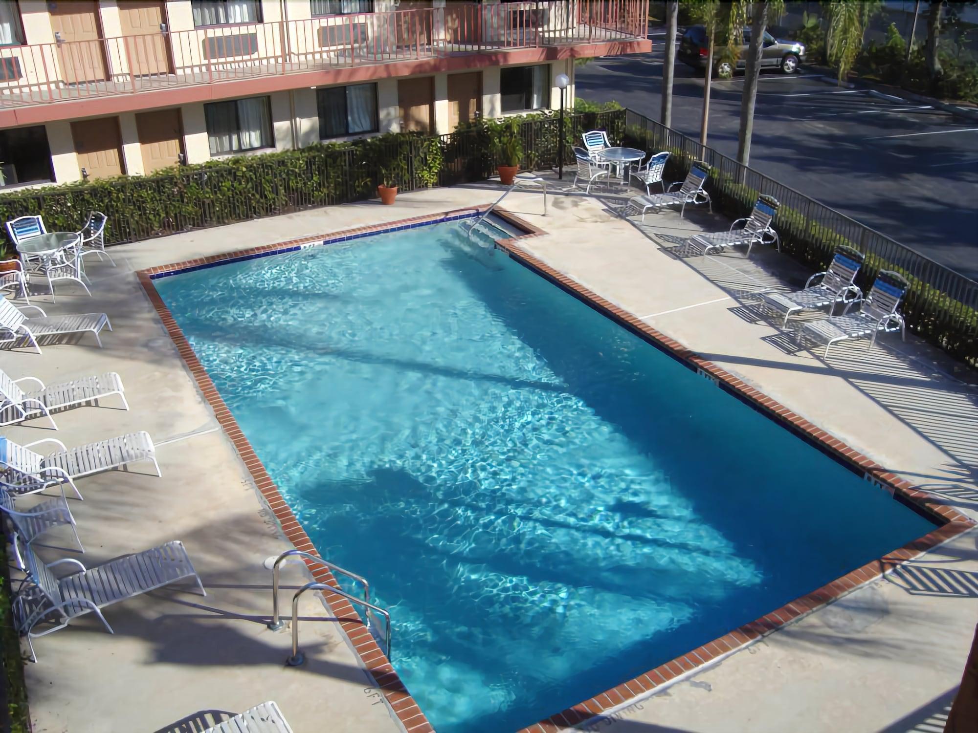 Inn Of America Palm Beach Gardens Exterior photo